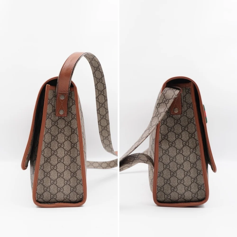 CE45 💟 GUCCI GG Monogram Flap Messenger Bag